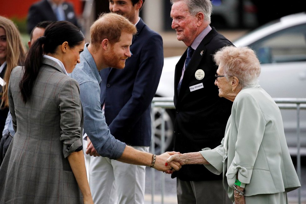 Princ Harry a Meghan Markle na oficiální návštěvě v Austrálii.