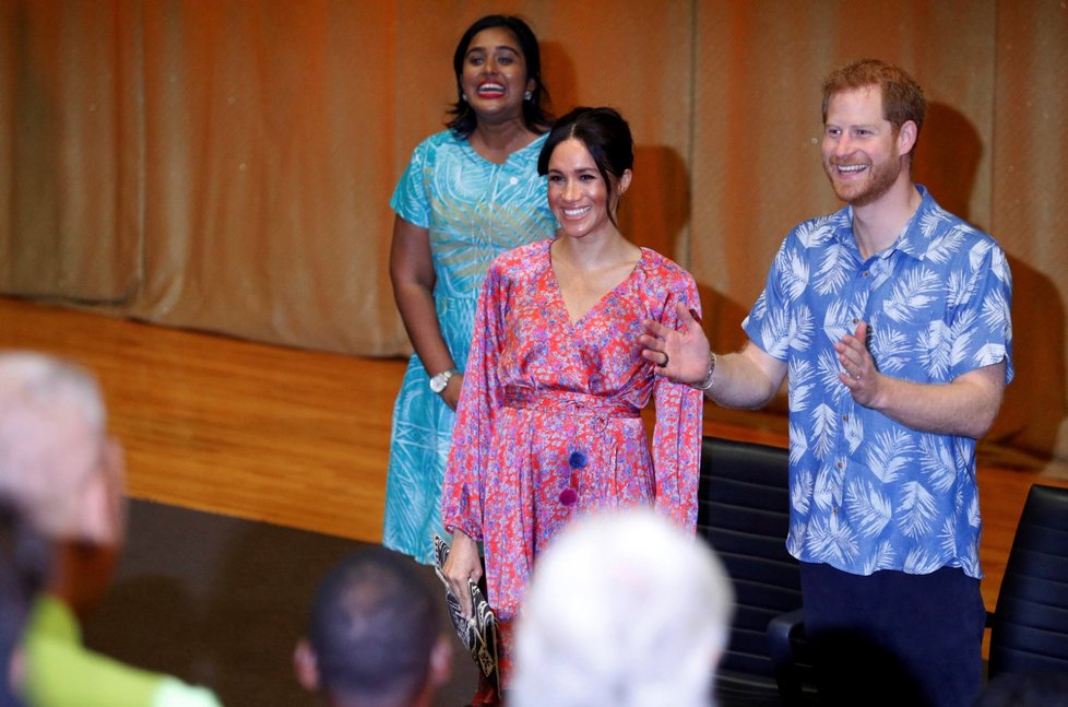 Princ Harry s Meghan navštívili univerzitu na Fiji.