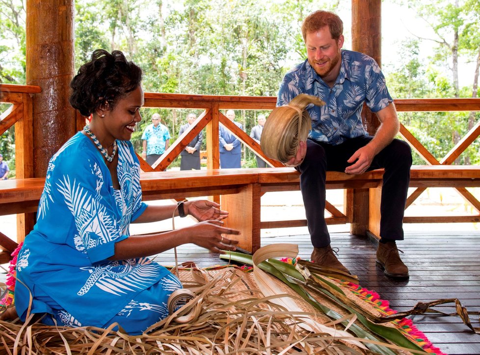 Princ Harry a Meghan Markle na oficiální návštěvě na ostrově Fiji.