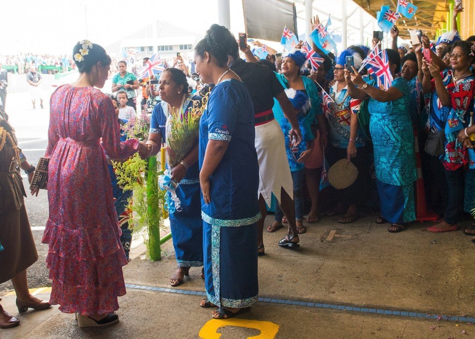 Těhotná Meghan byla z trhu na ostrově Fiji vyděšená.