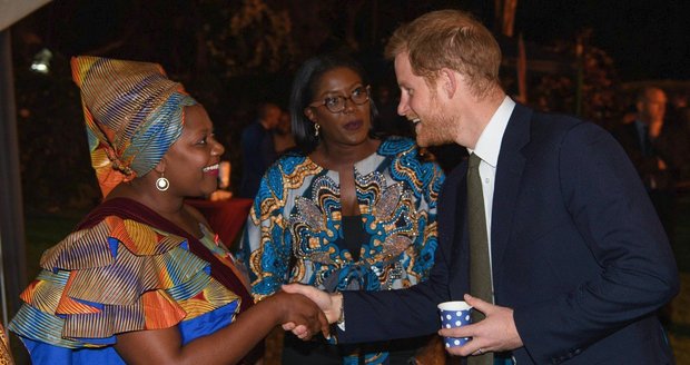 Princ Harry zachraňuje vymírající slony v Zambii: Až 1000 chobotnatců doveze ze sousední Botswany!