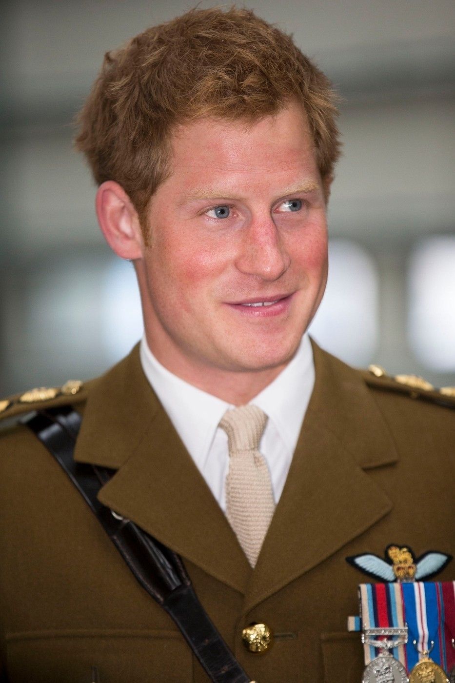 Princ Harry zvažuje odchod z armády