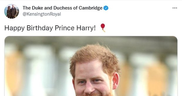Kate s Williamem popřáli Harrymu k narozeninám.