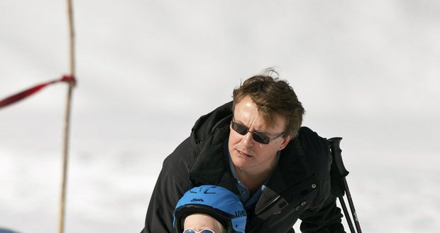Princ na horách učil dcery lyžovat