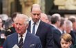 Vzpomínková mše na prince Philipa ve Westminsterském opatství - princ Charles, princ William a princ George