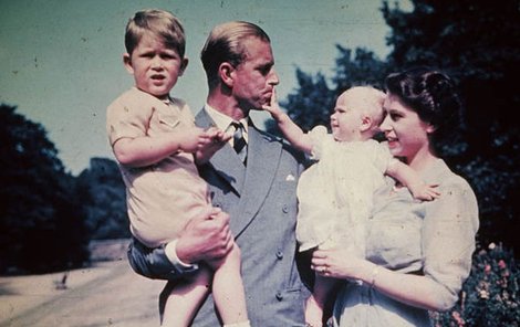 Princ Philip s rodinou