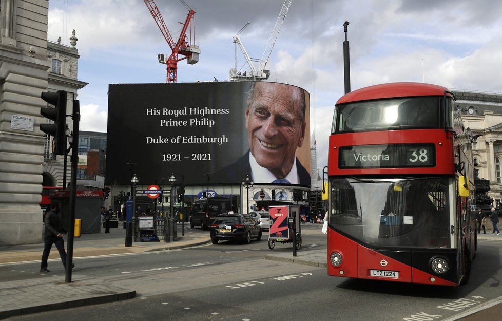 Picadilly Circus po smrti prince Philipa.