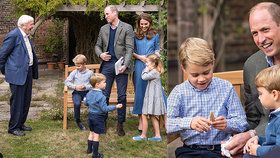 Princ William, Kate, jejich děti Louis, Charlotte a George s rodinným přítelem Davidem Attenboroughem