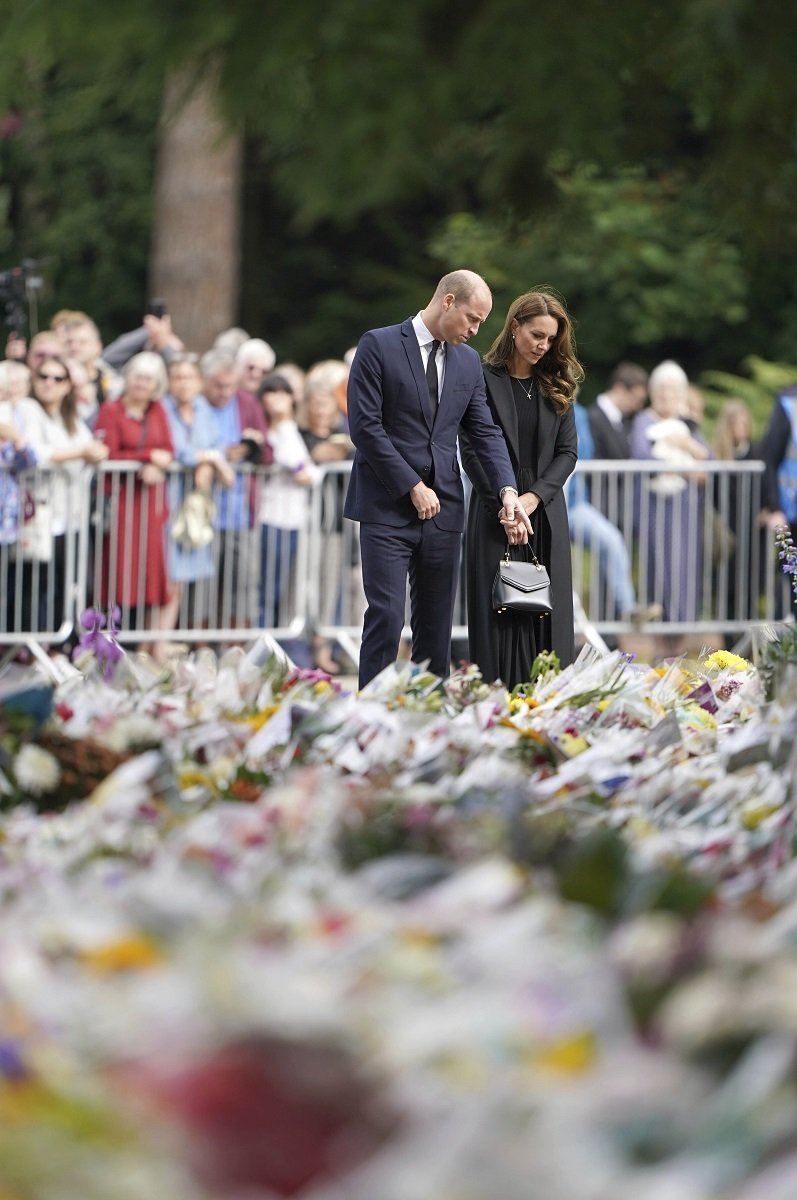 Princ William s Kate před Sandringhamem