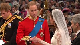 Osm let, tři děti a časté spekulace o rozvodu! Kate a William slaví výročí svatby