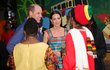 William a Kate navštívili Jamajku.