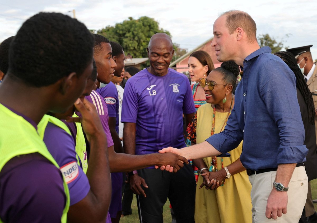 William a Kate navštívili Jamajku.