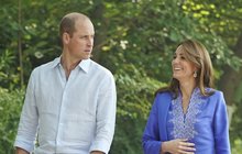 William s Kate ale dopadli: Tříkolka místo limuzíny!