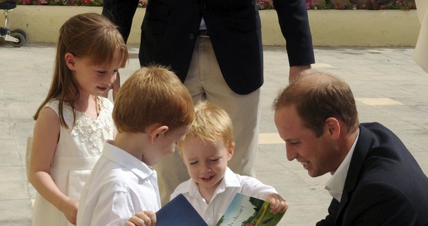Princ William s maltskými dětmi
