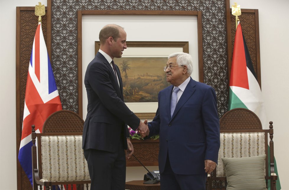 Princ William se během své oficiální návštěvy Izraele, vydal na palestinská území a setkal se s palestinským vůdcem Mahmúdem Abbásem.