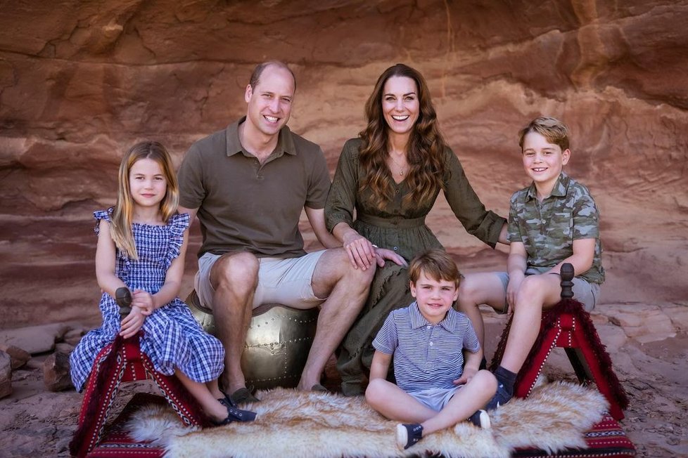 Princ William s Kate a dětmi v Jordánsku