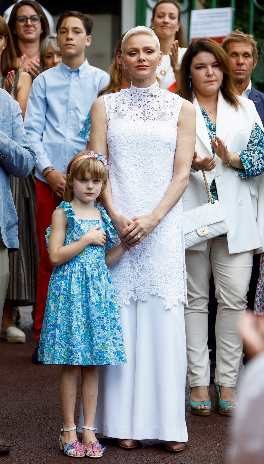 Princezna Charlene má vlasy odbarvené na bílo