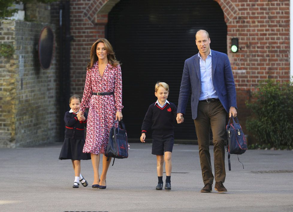 Princ William, jeho žena Kate, malý princ George a princezna Charlotte