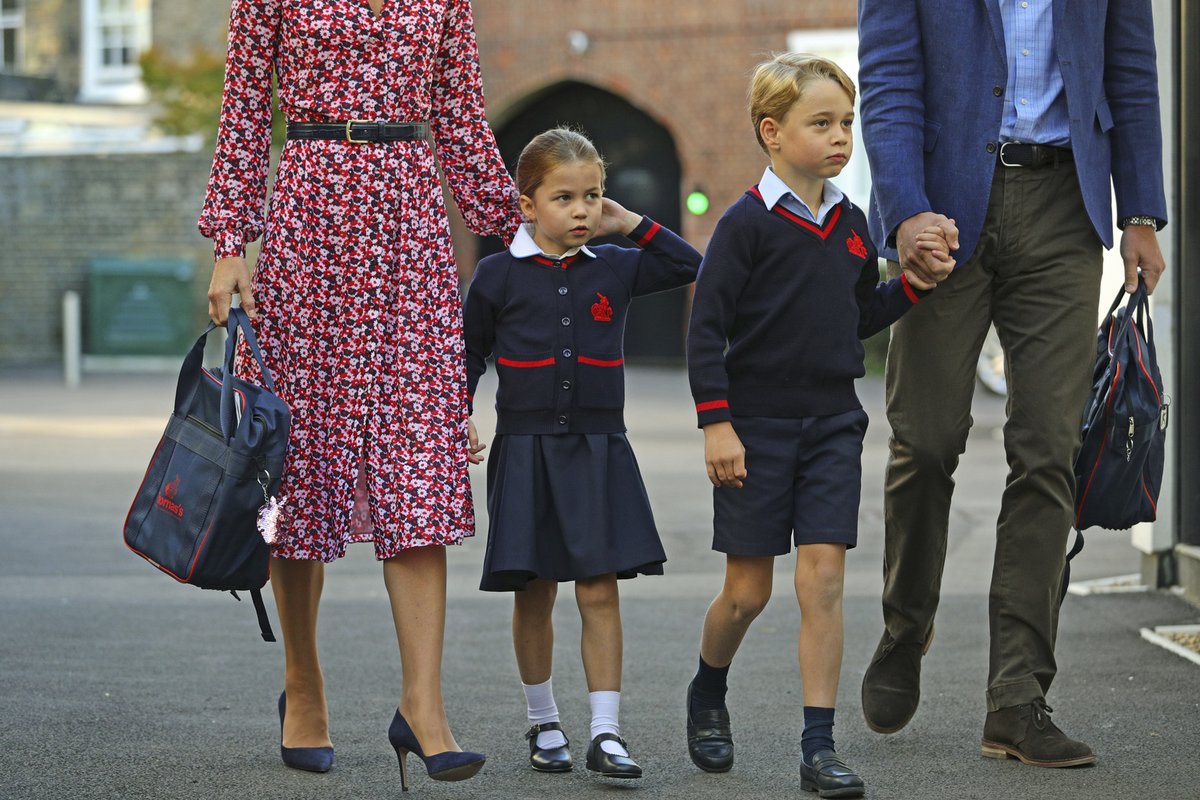 Princezna Charlotte nastoupila do školy.