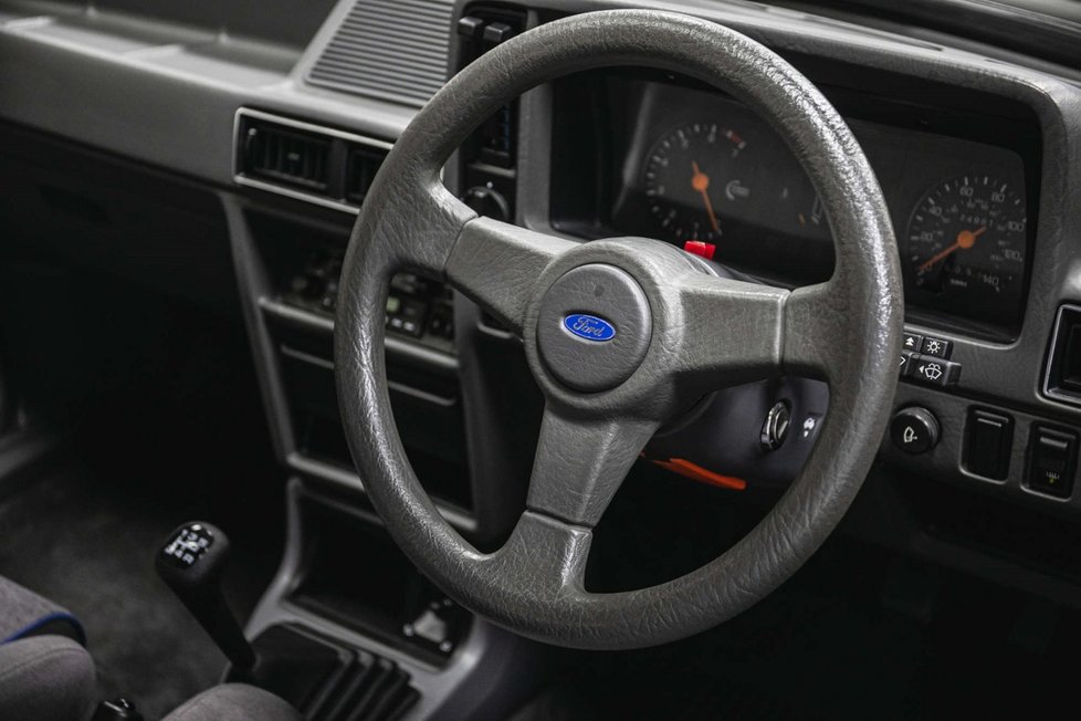 Ford Escort RS: Očekává se, že auto se vydraží nejméně za několik milionů.