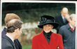 Princezna Diana míří na vánoční bohoslužbu (1993)