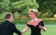 Princezna Diana ve slavných "revenge dress" (1994)