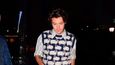 Harry Styles ve vestě Lanvin
