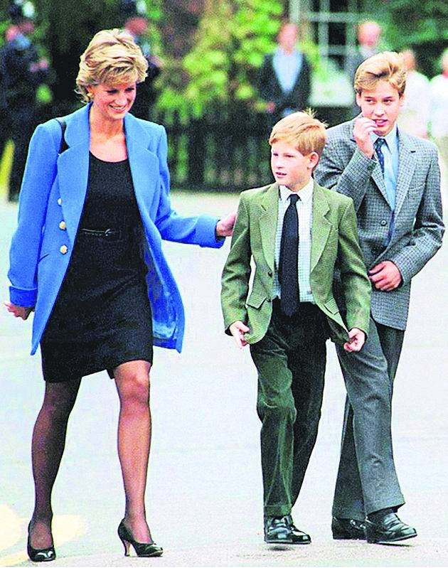 Diana se svými syny.