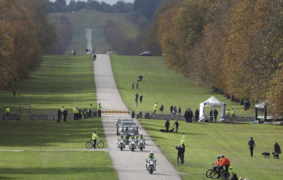 Přísná bezpečnostní opatření v okolí hradu Windsor