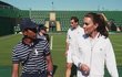 Princezna z Walesu společně s tenisovou legendou Rogerem Federerem představili, co to znamená být takzvaný “Ball Boy / Girl” na nejslavnějším turnaji světa. Princezna z Walesu společně s tenisovou legendou Rogerem Federerem představili, co to znamená být takzvaný “Ball Boy / Girl” na nejslavnějším turnaji světa.