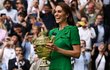 Princezna Kate při předávacím ceremoniálu Princezna Kate při předávacím ceremoniálu