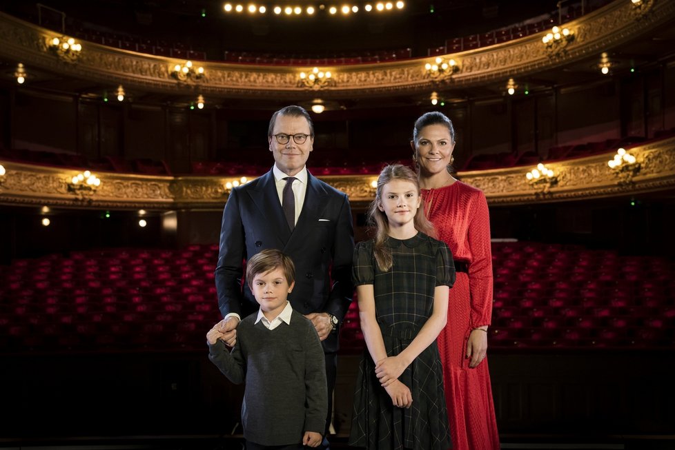 Na vánoční přání se švédská královská rodina sešla ve stockholmské Královské opeře.