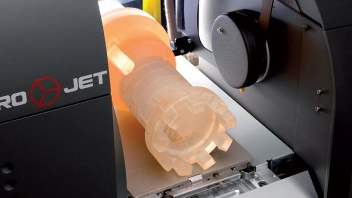 Principem 3D tisku je nanášení jednotlivých vrstev.