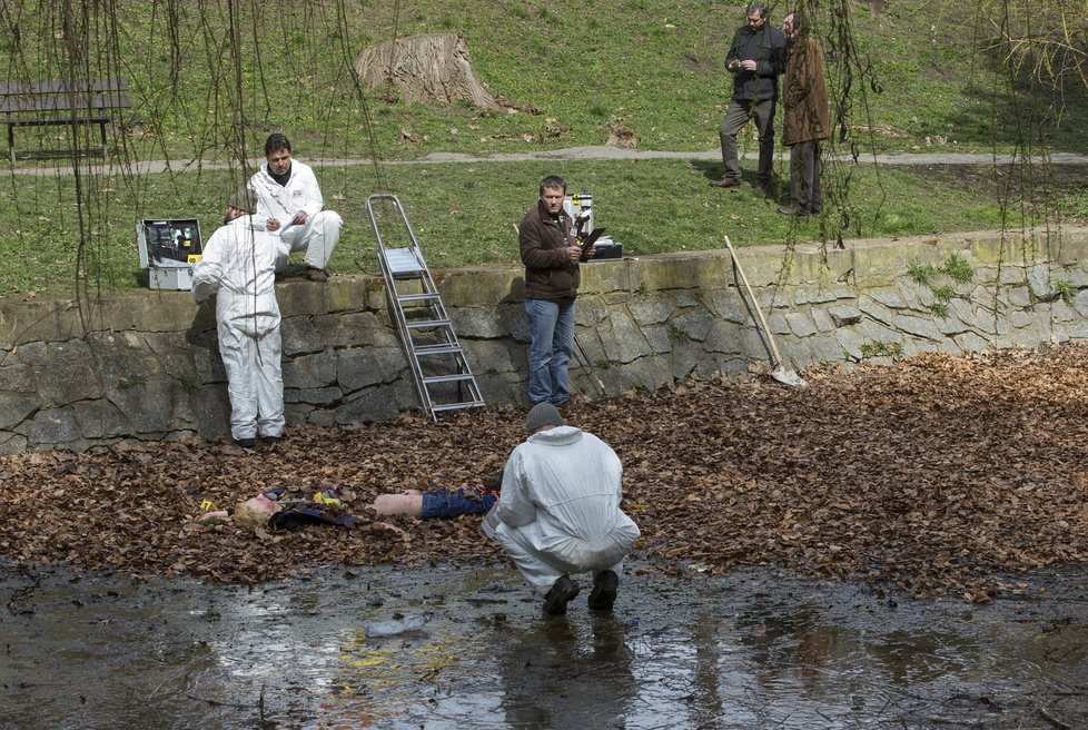 Čtvrtý díl seriálu Případy 1. oddělení s názvem Děti na odpis