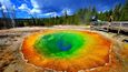 Grand Prismatic Spring v Yellowstonském národním parku