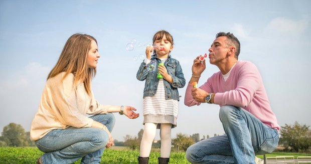 Jediná věc, kterou od vás dítě doopravdy potřebuje: Jak mu ji dopřát? 