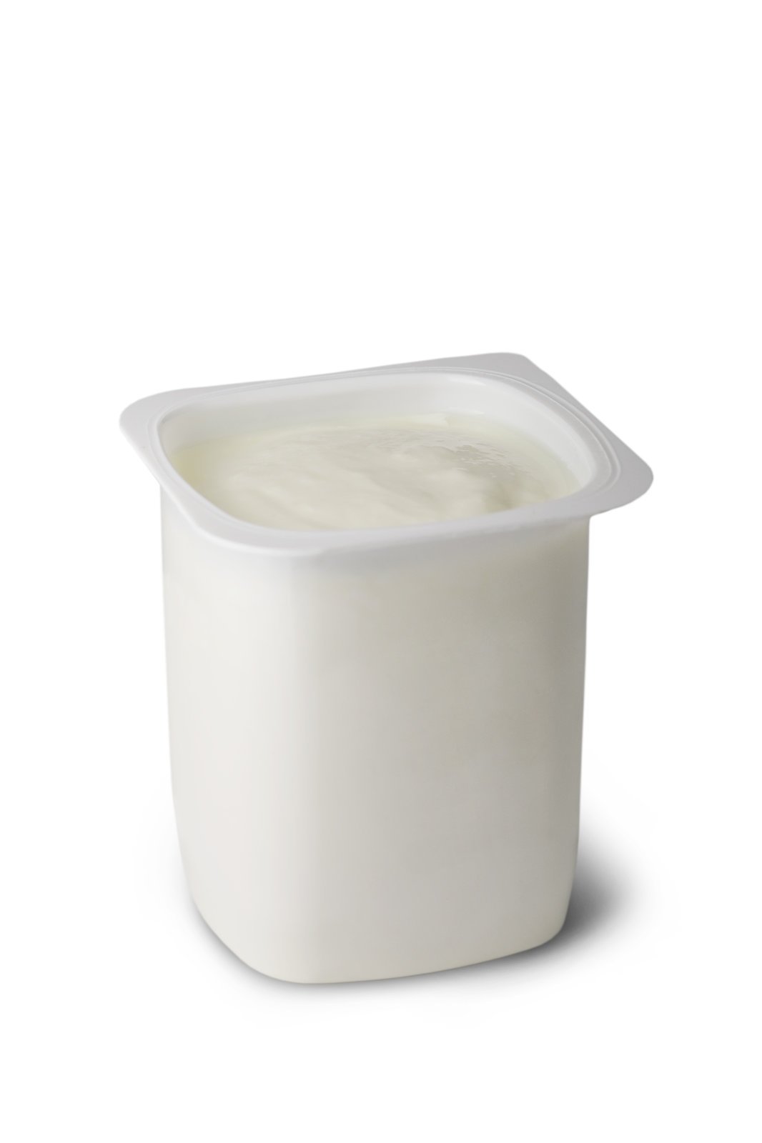 Balzám na rty – jogurt Proti popraskaným rtům nemusíte hned kupovat drahé balzámy. Lžičku medu smíchejte s plnotučným jogurtem a naneste na rty. Po minutě olízněte.