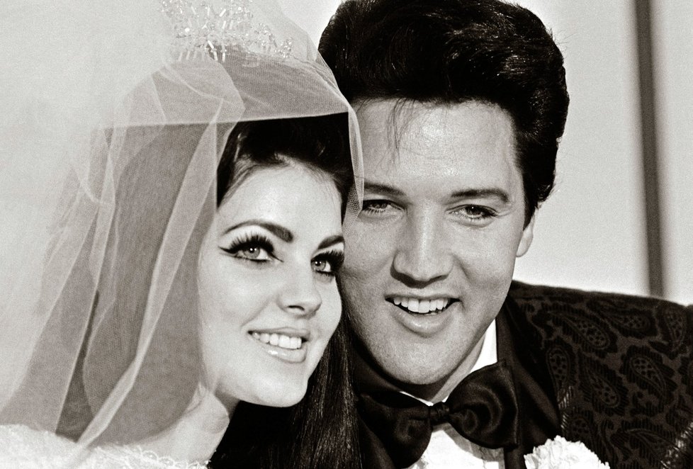 Elvis si Priscillu vzal po delším vztahu roku 1967, za šest let se s ním rozvedla.
