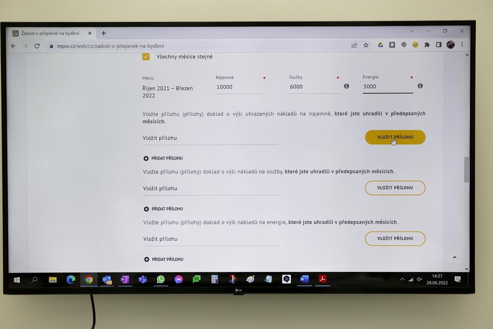 O příspěvek na bydlení a později další dávky bude možné žádat digitálně.