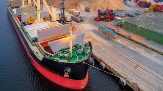 Konsorcium Strnada a J&T kupuje za půl miliardy největší podíl ve dvou klíčových polských přístavech Konsorcium Strnada a J&T kupuje za půl miliardy největší podíl ve dvou klíčových polských přístavech