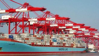Dánský přepravní obr Maersk vydělal rekordních pět miliard dolarů