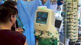 Unikátní přístroj nahrazuje ledviny: Poprvé v akci zachraňuje ženu, která spadla do Macochy