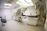 Ve Fakultní nemocnici Motol v Praze mají nové moderní přístroje, které zkrátí léčbu onkologických pacientů.