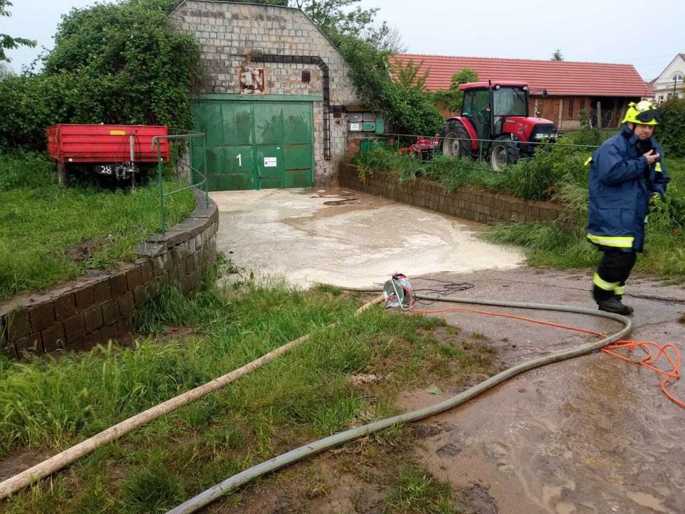 Zásah jihomoravských hasičů 23. května 2023 v Ratíškovicích.