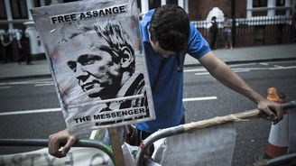 Ekvádorský prezident: Zatčení Assange by bylo sebevražedné