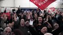Příznivci strany Syriza slaví v Aténách výsledky voleb