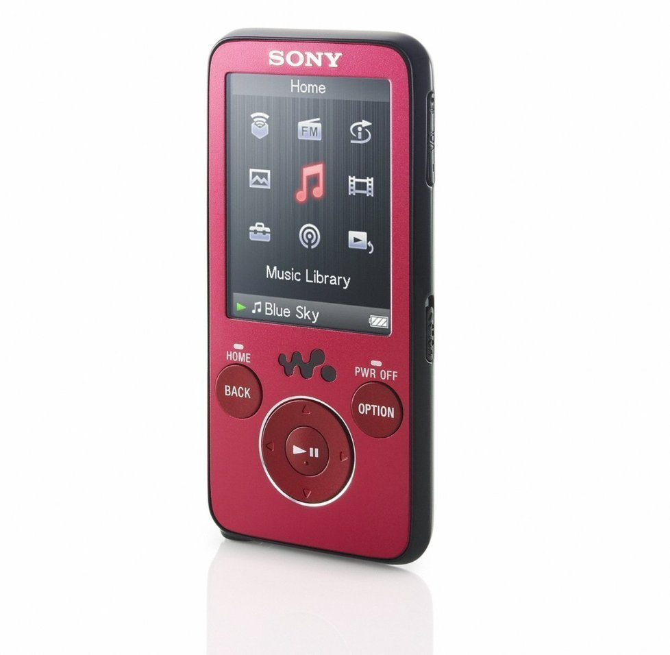 Video MP3 přehrávač WALKMAN řady S má líbivý design a dokonalý zvuk a je jen 7,5 mm tlustý, SONY, cenové rozmezí od 3. 590 Kč (NWZ-S638) do 5. 890 Kč (NWZ-S739)