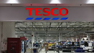 Tesco už si najalo bankéře na odchod z Česka. Cena by měla přesáhnout deset miliard Tesco už si najalo bankéře na odchod z Česka. Cena by měla přesáhnout deset miliard