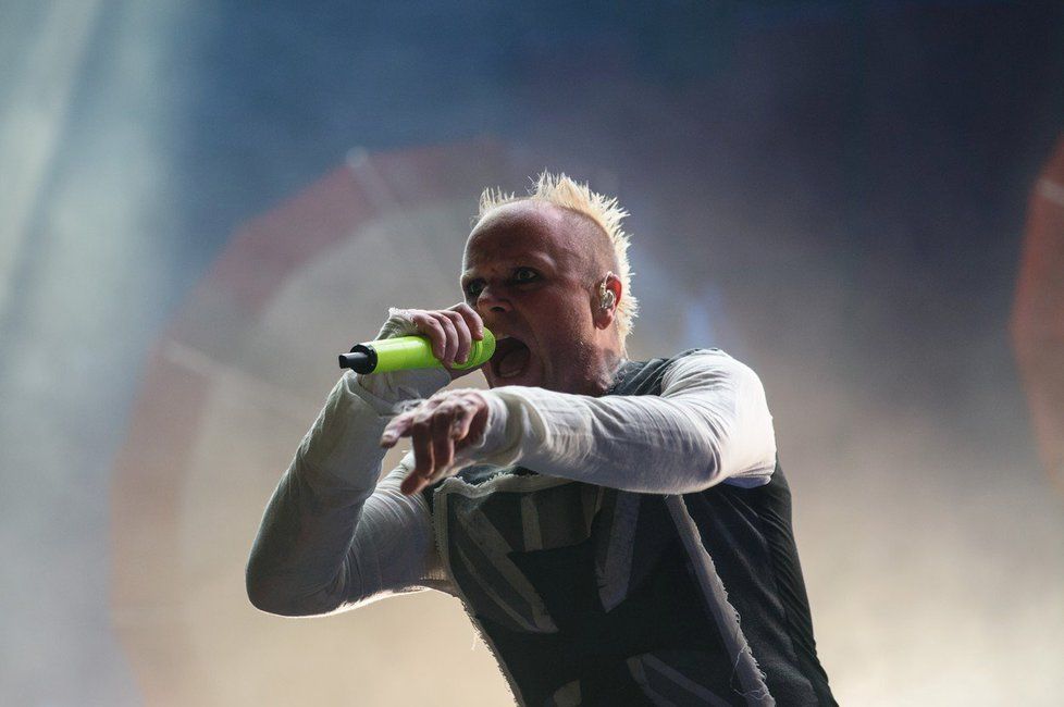 Zpěvák nejslavnější elektronické formace světa The Prodigy Keith Flint (†49) zemřel.