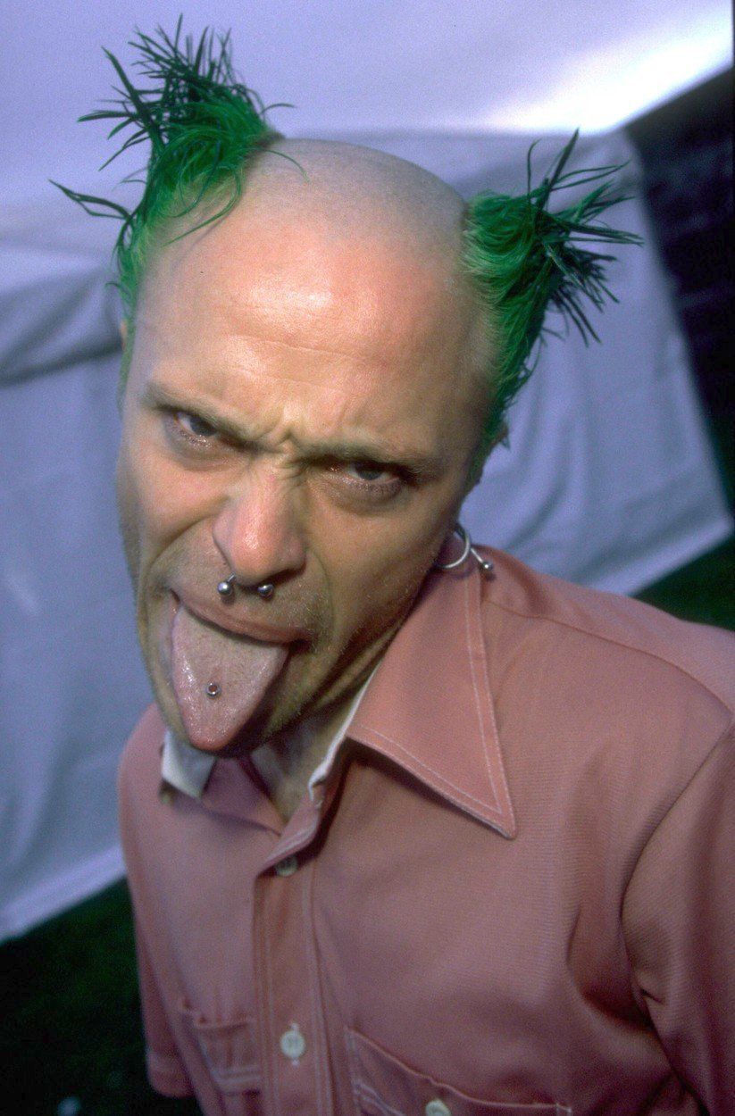 Zemřel zpěvák kapely The Prodigy Keith Flint.